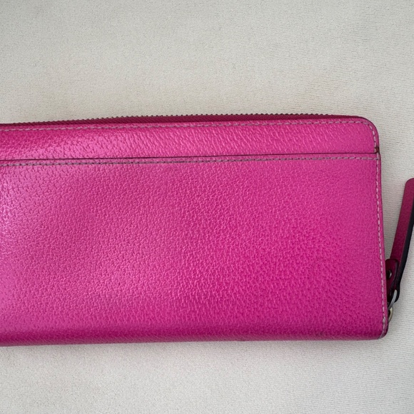 Kate Spade Magenta Pink Leather Zip Around Credit Card Long Wallet - Picture 2 of 4